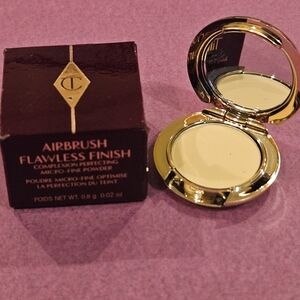 Charlotte Tilbury Airbrush Flawless Finish Micro Powder (02 Medium ) Mini 0.8g